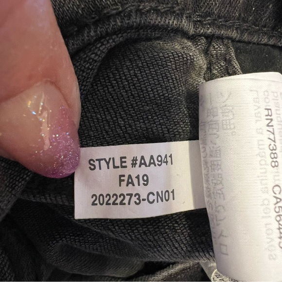 Madewell Washed Black 10” High Rise Raw Hem Skinny Jeans Sz 29T - Picture 11 of 15